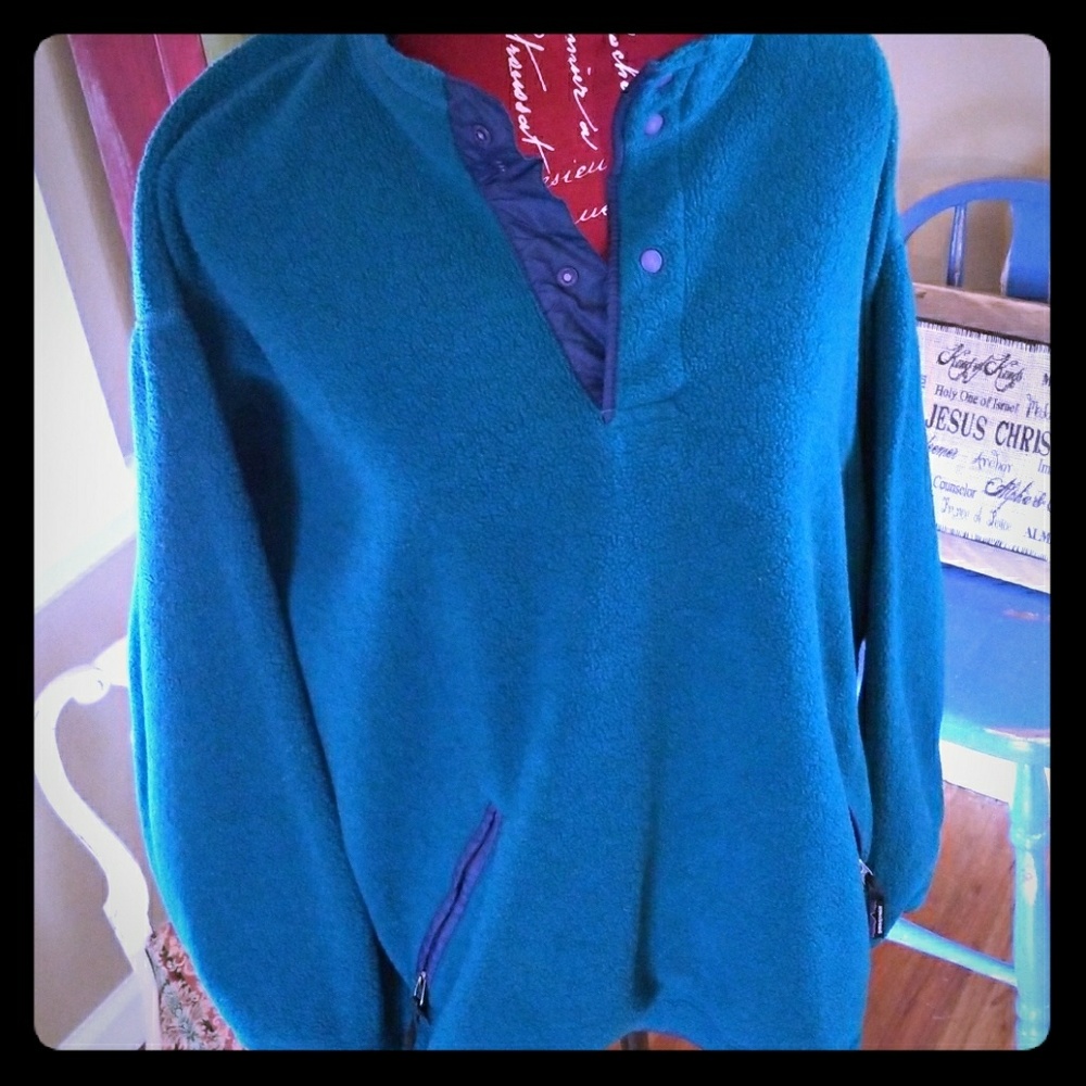 Patagonia Fleece Top!